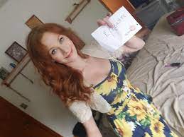 Small town country girl from Minnesota, never been to the big city :  rRoastMe
