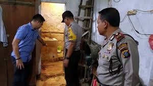 Aku harap kejadian seperti ini tak berlaku di malaysia. Pelajar Perempuan Dirogol Dan Dibunuh Oleh Ayah Angkat Dalam Bilik Mandi The Reporter