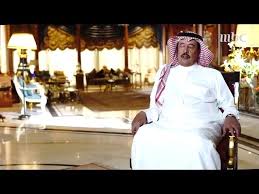 الشيخ ناصر الشثري الذي يُعرف بأنه مستشار الملوك عمل مستشارًا في الديوان الملكي على مدى سنوات طويلة، وكان قبل مرضه صاحب حضور منتظم ودائم في المناسبات الوطنية والمناسبات الاجتماعية، وهو مضرب مثل عند الجميع في زيارة جميع شرائح المجتمع والتواصل معهم؛ مما أعطاه عمقًا كبيرًا في معرفة هذه الشرائح صغيرها وكبيرها. Ø®Ø§Ù„Ø¯ Ø§Ù„Ø´Ø«Ø±ÙŠ ÙŠØªØ­Ø¯Ø« Ø¹Ù† Ø£Ø³Ø±ØªÙ‡ ÙˆØ§Ù„Ø¹Ù… Ø­Ø§Ù…Ø¯ ÙˆØ¹Ù„Ø§Ù‚ØªÙ‡ Ø¨Ø£Ù… ÙƒÙ„Ø«ÙˆÙ… Youtube