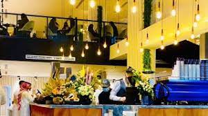 So the military decided the cafe could no longer accept the government meal cards. Ø§ÙØªØªØ§Ø­ ÙƒØ§ÙÙŠ Ù„ÙˆÙ‚Ø§Ø± ÙÙŠ Ø­ÙØ±Ø§Ù„Ø¨Ø§Ø·Ù† The Opening Of Cafe Lugar In Hafar Al Batin Youtube