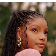 Halle Bailey FanPage