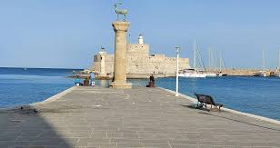 Η aegean πετάει από το διεθνές αεροδρόμιο διαγόρας της ρόδου. Rodos H Ftwxopoihsh Twn An8rwpwn Toy Toyrismoy Se 3 Eikones H Efhmerida Twn Syntaktwn