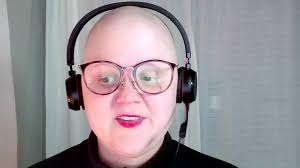 Märta stenevi blir den som tar över rollen som miljöpartiets nya språkrör efter isabella lövin. Emma Hult Publicacoes Facebook