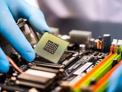 10 Semiconductor Stocks to Watch in the Long-Term | CMC Markets