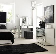 Nice 30 Romantic Black And White Bedroom Ideas You Will Totally Love More At Https Trend White And Silver Bedroom Silver Bedroom Mirrored Bedroom Furniture