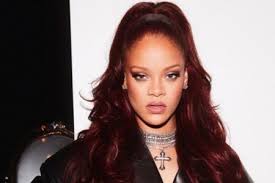 Exclusive Rihanna Uses This 5 Shampoo To Make Her Red Hair Shine Bright Like A Diamond Rihanna Red Hair Hair Shine Hair Color For Black Hair