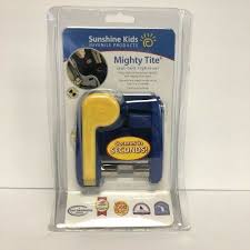 19 5 Sunshine Kids Mighty Tite The Ultimate Car Seat Belt Tightener Up To 60 Lbs New Babycarseats Babysafetyseats In 2020 Seat Belt Baby Car Seats Car Seats