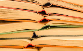 15 Cool Ways To Reuse Old Textbooks Textbook Reuse Students Diy