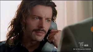 Onoarea e unul din abstractele concepte omenesti ce presupune un anume mod de gandire si comportament, care desi poate fi simulat, copiat, maimutarit, nu poate fi totusi decis de individ, pentru ca onoarea care genereaza respectul celorlati pruspune o anume structura genetica si culturala. Onoarea Si Respectul Cap4ep 2 Youtube