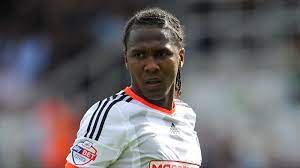 Hugo rodallega heads in the crucial winning goal against stoke city at the britannia stadium as roberto martinez's latics clinch. Hugo Rodallega One Of Nine Released By Fulham Eurosport