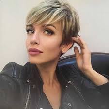 Now is the time, usually, that you're with your family and friends, going to holiday parties and dinners, and. Short Blonde Hair Short Hairstyles Haircuts 2019 2020