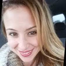 Ileana Dennis's Instagram, Twitter & Facebook