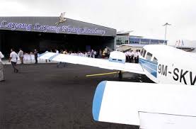 Fedzrol (llfa former helicopter trainee pilot batch 2) who is attached with layang layang aerospace (general aviation) is the one whom piloting the bell206l3 servicing for flying doctor service with jkns. Hubline S Aviation Unit To Acquire Air Ambulance The Star