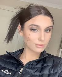 Neutrals are always a vibe 🤎