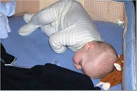 When Can My Baby Sleep With A Blanket And Pillow