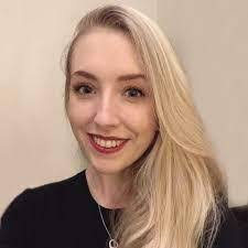 Eloise Farr's Instagram, Twitter & Facebook