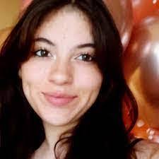 Victoria Geis's Instagram, Twitter & Facebook