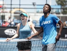 С 2016 по 2018 год теннисистка встречалась с британским профессиональным игроком в крикет рисом топли. Monfis I Svitolina Podelilis Podrobnostyami Lichnoj Zhizni Znaj Yua