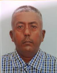 Man waves to neighbour after hammering block-maker to death