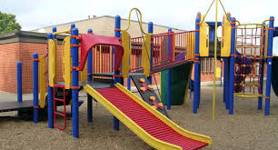 American Academy of Pediatrics Says Schools Should Keep the School Nurse and Recess