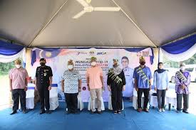 Merancang pelupusan tanah & memastikan kegunaan tanah yang optima untuk pembangunan negeri. Galeri Foto Album Program Imunisasi Covid 19 Malaysia Prihatin Di Kampung Orang Asli Sungai Teras Slim River Perak Pada 6 April 2021 Image Program Imunisasi Covid 19 Malaysia Prihatin Di Kampung