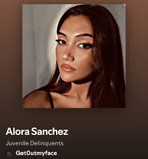 𝐉𝐮𝐯𝐞𝐧𝐢𝐥𝐞 𝐃𝐞𝐥𝐢𝐧𝐪𝐮𝐞𝐧𝐭