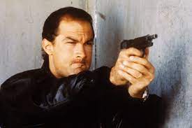 Nie ma żartów, nico niszczy każdego ćwoka, nie ma żartów. Bild Zu Steven Seagal Nico Bild Andrew Davis Steven Seagal Filmstarts De