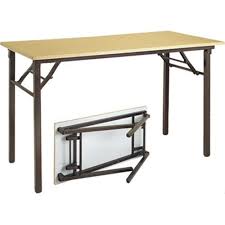 They can also serve a number of other useful purposes. Wooden Folding Banquet Table Seating Capacity 3 Person Id 8184716030