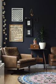 Whether you're using slats to form a tropical rainforest, oscillating colors to create a pastel rainbow or using rough stone materials to convey the aura of the ancients, there's an accent wall to fit every sleeping space's needs. Black Accent Wall Ideas To Make A Bold Statement In Any Room Homelovr