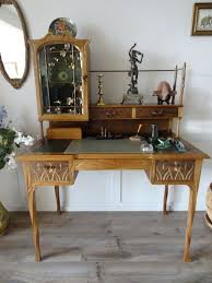 Bureau D Ecriture Art Nouveau En Chene De Slavonie Palissandre Ou Wenge Tiroirs En Bois Devant Incruste De Art Nouveau Design Art Nouveau Home Decor Styles