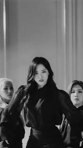 Loona wallpaper lockscreen hd fondo de pantalla vivi yves jinsoul haseul kimlip chuu heejin hyunjin gowon choerry olivia hye yeojin iphone. Girls Loona Butterfly Wallpapers 1 2 Leave A If You