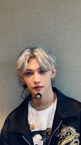 Stray kids kapuzen t shirt kpop yellow wood kurzarm changbin hyunjin felix seungmin jeongin jisung . Felix Go Gods Menu Kpop Lee Felix Lee Youngbok Stray Kids Top Youngbok Hd Mobile Wallpaper Peakpx