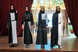 (dok tim muara bagdja) koleksi yang bertajuk genessence ini merupakan penggalan dua kata, yaitu genesis untuk menggambarkan desain noore yang aktif, serta essence, yang mewakili esensi desain jenahara. Jenahara Pertahankan Gaya Edgy Untuk Koleksi Zalora Republika Online