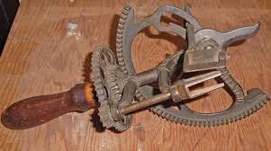From bagel slicers to garlic presses, there are tools for pantry staples, specialty dishes and beyond. Https Www Farmcollector Com Equipment Tools Labor Saving Tools Zm0z15julzhur