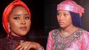 Ta haihu batare da miji ba bilkisu shema jarumar film tayi jaruma bilkisu shema sabuwar rawa da duwawu tsirara, wai mai ke damun matan kannywood ne. Ta Faru Ta Kare Abuda Ake Gudu Yafaru Tsakanin Bilkisu Shema Da Momee Gombe Labaran Kannywood Youtube