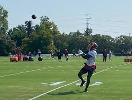 Sammis reyes (born october 19, 1995) is an american football tight end for the washington football team of the national football league (nfl). Heat Gets Turned Up On And Off The Field On Day 3 Of Wft Training Camp Wtop