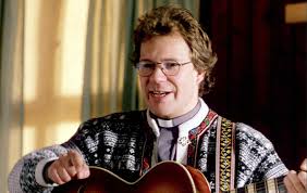 Ved nationaltheatret er han sist sett i tittelrollen i jeppe på bjerget av ludvig holberg(2004). Bjarte Hjelmeland Store Norske Leksikon