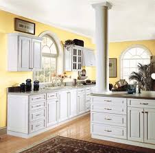 yellow kitchen walls, kitchen colors