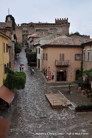 Alla Scoperta Di Gradara Pesaro E Urbino Vacanze In Italia Italia Viaggiare In Italia