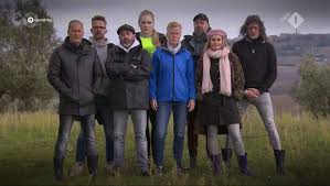 Allemaal wezen ze richting locatie van de mol 2021. Dit Zijn De Hints Van Aflevering 3 Van Het Wie Is De Mol Jubileumseizoen