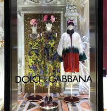 Dolce Gabbana 5th Avenue New York City Usa Listen Brenda Don T Beat Yourself Down About Being The Odd One O Unique Mannequin Window Display Odd One Out