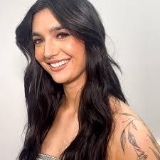 Valarie Sawyer's Instagram, Twitter & Facebook