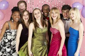 Your Big Guide To Homecoming, Proms & Mums For Homecoming