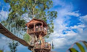 Bukit kuneer misalnya, bisa dijadikan sebagai spot berburu matahari terbenam. Bukit Cinangkiak Wisata Baru Di Danau Singkarak