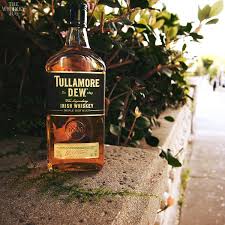 Tullamore Dew Review The Whiskey Jug Whiskey Tullamore Irish Whiskey