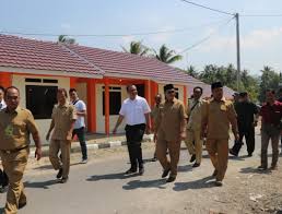 Biasanya yang sering menyebabkan stok real (fisik) seragam dan sistem selisih / minus adalah: Pemkab 45 Rumah Gratis Diserahkan Ke Warga