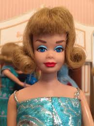 For those of you who didn't like pregnant Midge at the bar