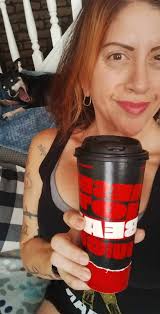 Lol too cute! 🤣🤣 How do you like your beans? I like mine hot and cold! 🤎 