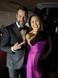 Exclusive | TV doctor Noah Wyle bandages ‘KPop Demon Hunters’ producer after fall at Critics Choice Awards