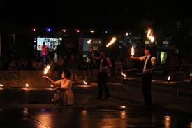 Die Poetische Feuershow Fur Hochzeiten Geburtstage Und Alle Anderen Feste Im Jahr Herz Feuer Ch